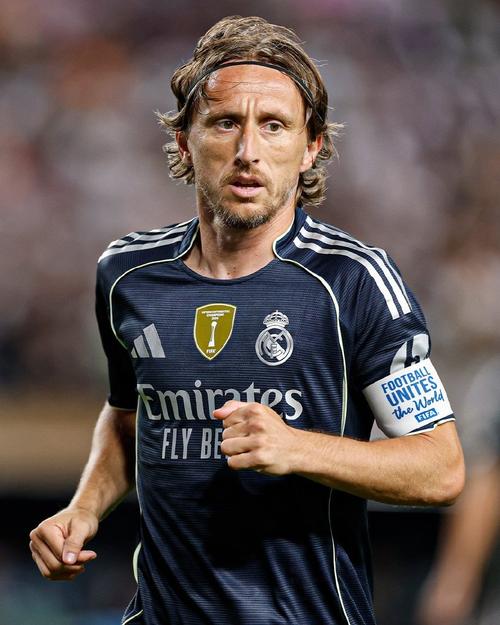 同样是20届选秀，华子解锁1万分！三球5419分，马克西哈利伯顿呢