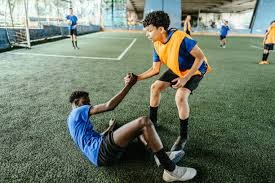 里夫斯成湖人队史第3位单场40+5+10+5三分的球员